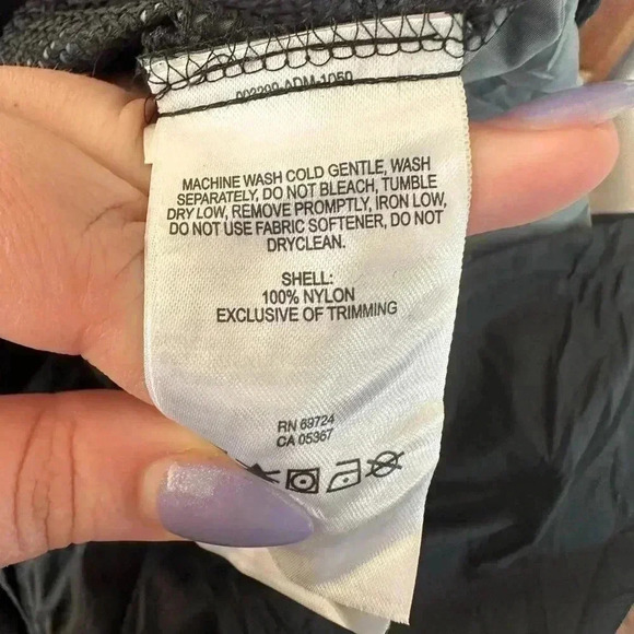 Women’s Columbia Black Windbreaker Jacket Size Medium - Picture 11 of 11